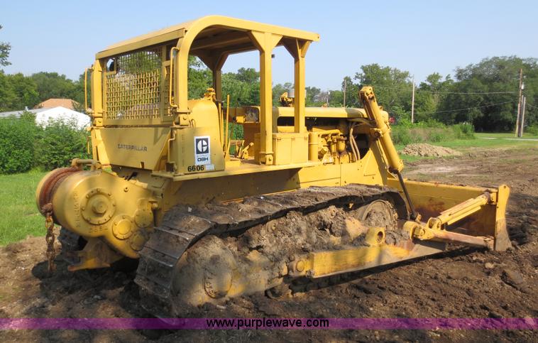 image for item F6654 1960 Caterpillar D8H dozer