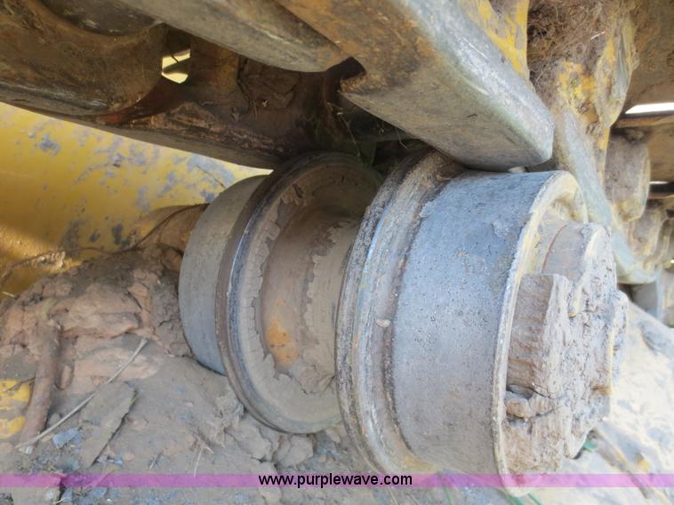 image for item F6654 1960 Caterpillar D8H dozer