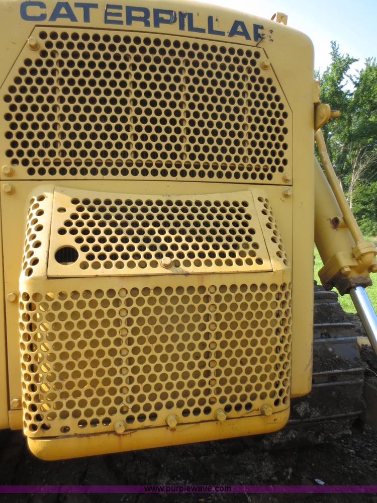 image for item F6654 1960 Caterpillar D8H dozer