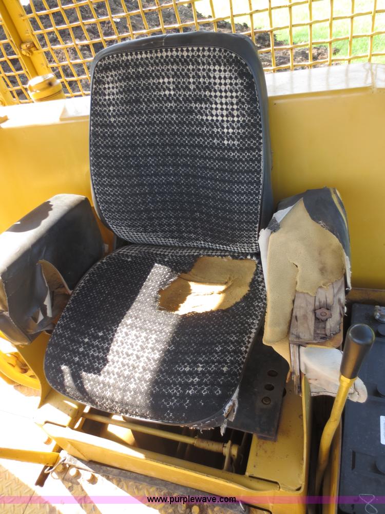 image for item F6654 1960 Caterpillar D8H dozer