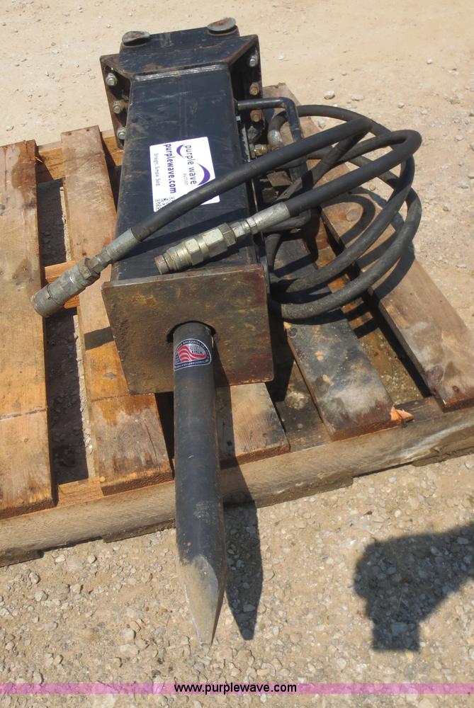 image for item F6656 2006 Ditch Witch hydraulic excavator hammer