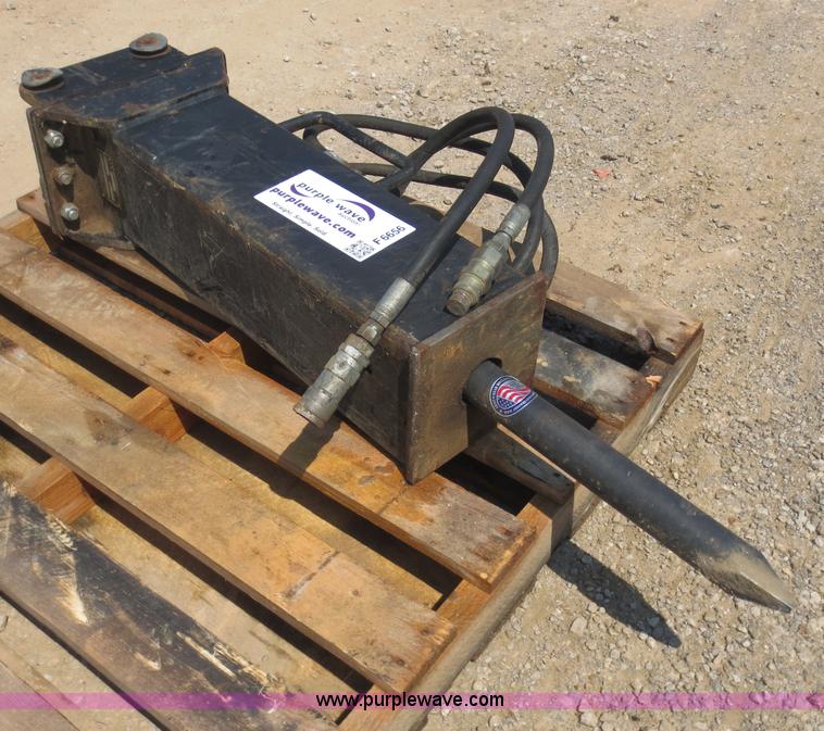 image for item F6656 2006 Ditch Witch hydraulic excavator hammer