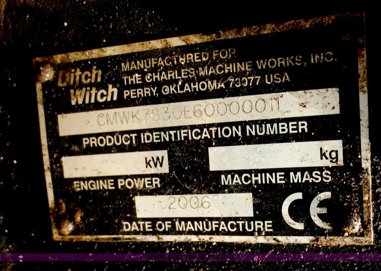 image for item F6656 2006 Ditch Witch hydraulic excavator hammer