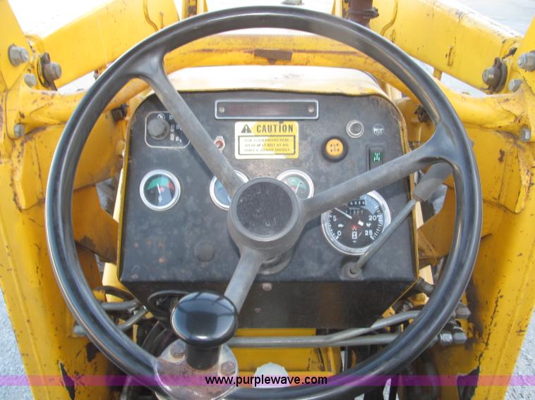 image for item F7106 1994 Massey-Ferguson 50EX Power Shuttle L MFWD tractor