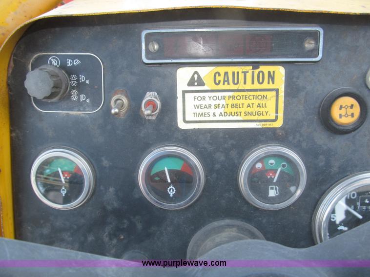 image for item F7106 1994 Massey-Ferguson 50EX Power Shuttle L MFWD tractor