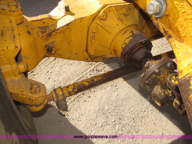 image for item F7106 1994 Massey-Ferguson 50EX Power Shuttle L MFWD tractor