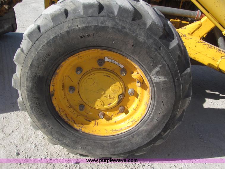 image for item F7106 1994 Massey-Ferguson 50EX Power Shuttle L MFWD tractor