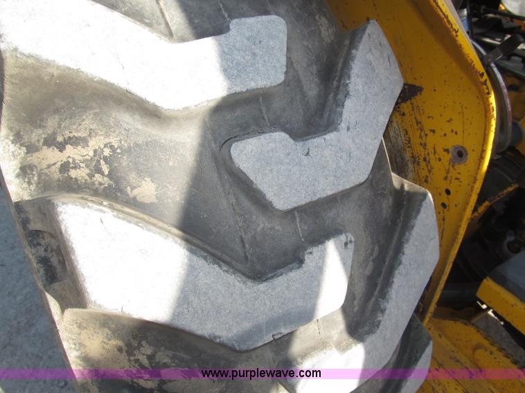 image for item F7106 1994 Massey-Ferguson 50EX Power Shuttle L MFWD tractor