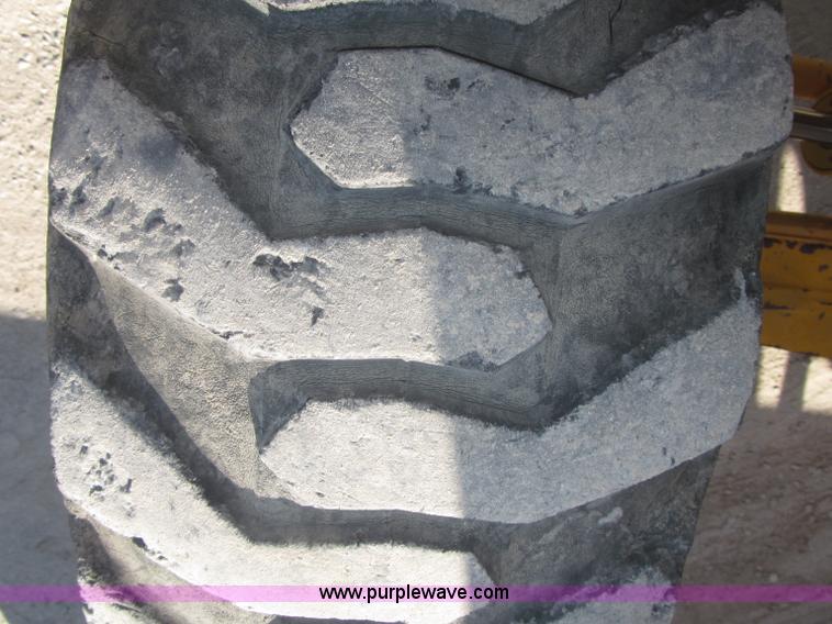 image for item F7106 1994 Massey-Ferguson 50EX Power Shuttle L MFWD tractor