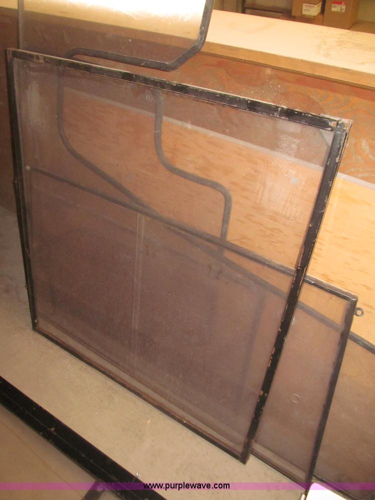 image for item F7106 1994 Massey-Ferguson 50EX Power Shuttle L MFWD tractor