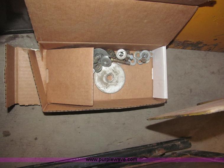 image for item F7106 1994 Massey-Ferguson 50EX Power Shuttle L MFWD tractor