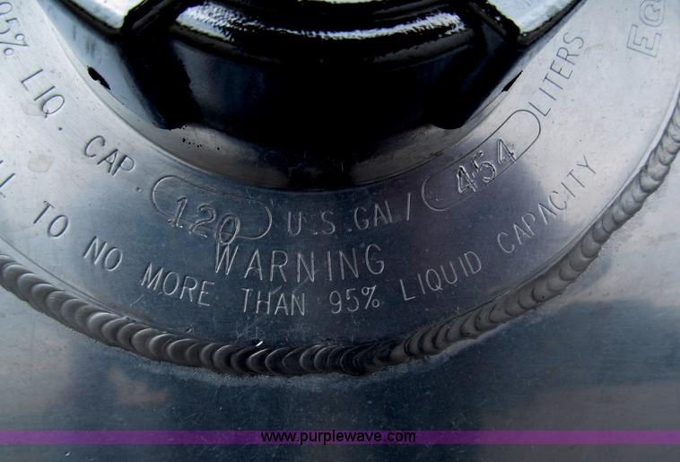 image for item F7109 2007 Freightliner FLD132 XL Classic semi truck