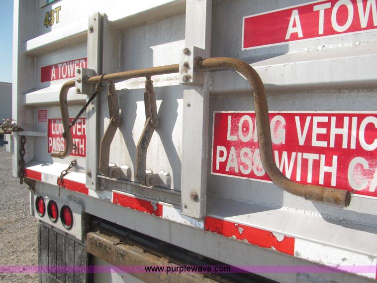 image for item F7114 2003 Cornhusker 800R 16' triple axle aluminum pup dump trailer