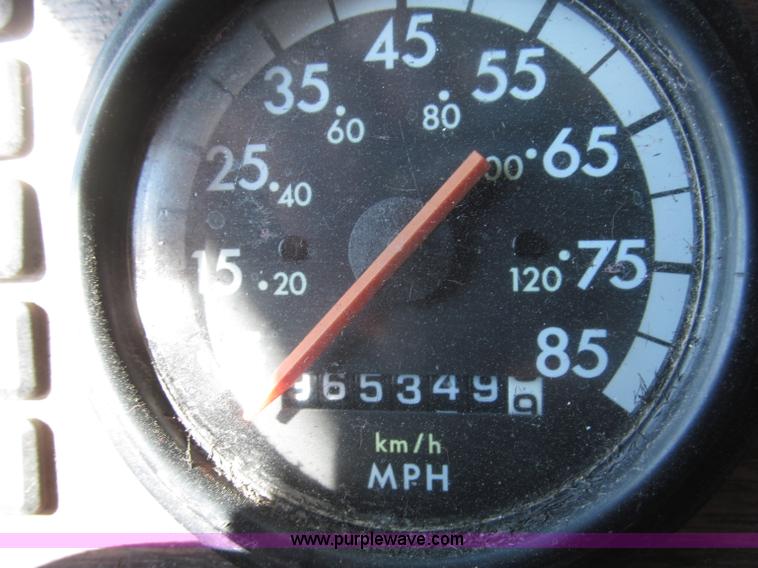 image for item F7115 2001 Freightliner FLD120 tri axle dump truck