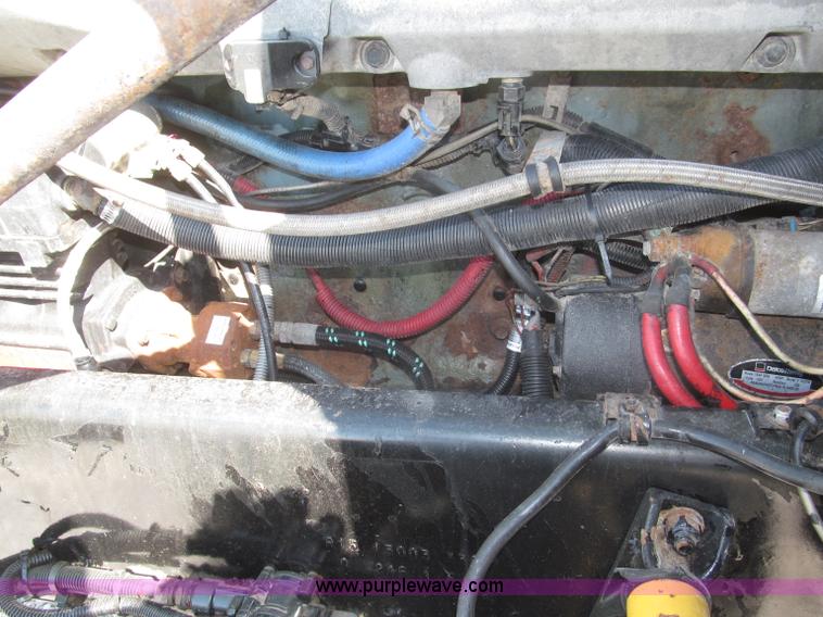 image for item F7115 2001 Freightliner FLD120 tri axle dump truck