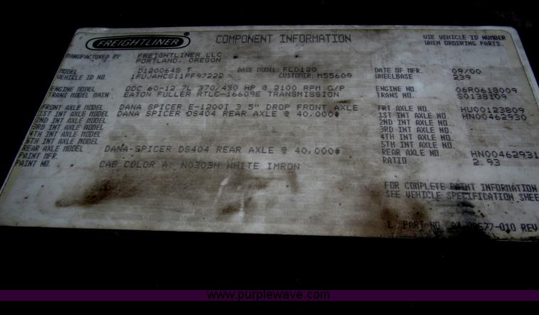 image for item F7115 2001 Freightliner FLD120 tri axle dump truck