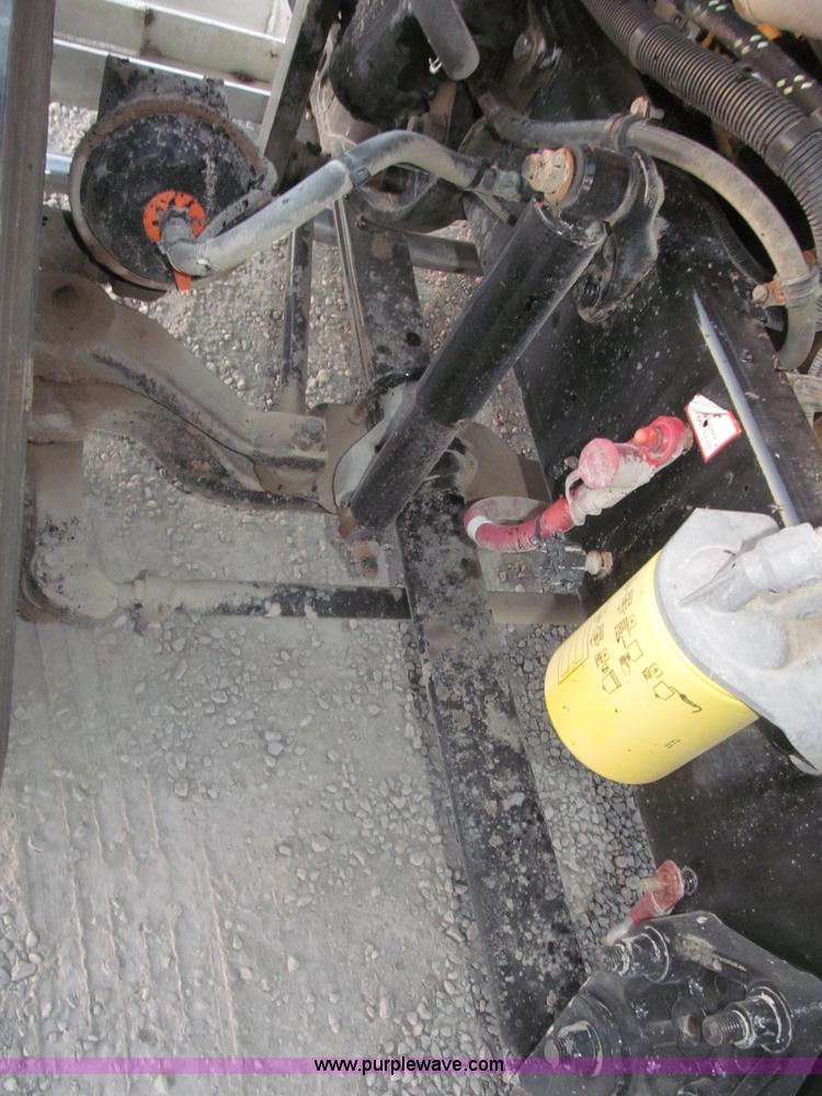 image for item F7116 2007 Freightliner FLD132 XL Classic tri axle semi truck