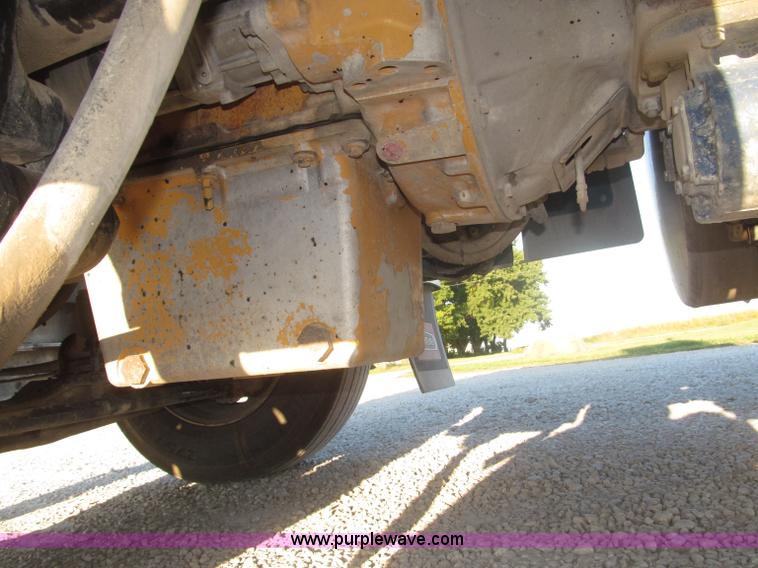 image for item F7116 2007 Freightliner FLD132 XL Classic tri axle semi truck