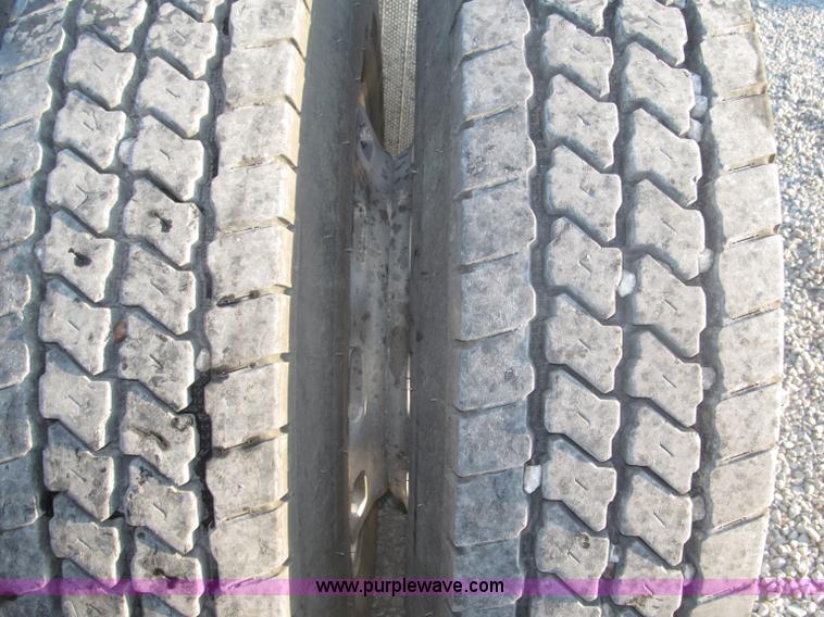 image for item F7116 2007 Freightliner FLD132 XL Classic tri axle semi truck