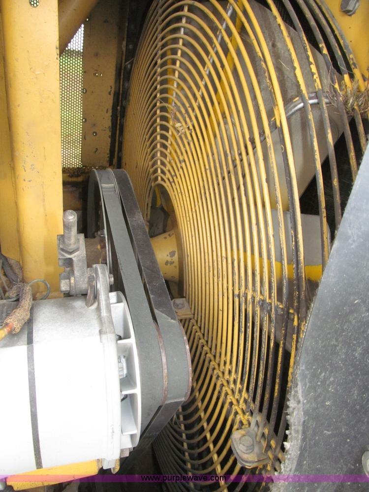 image for item F7121 1995 Caterpillar D6H LGP Series II dozer