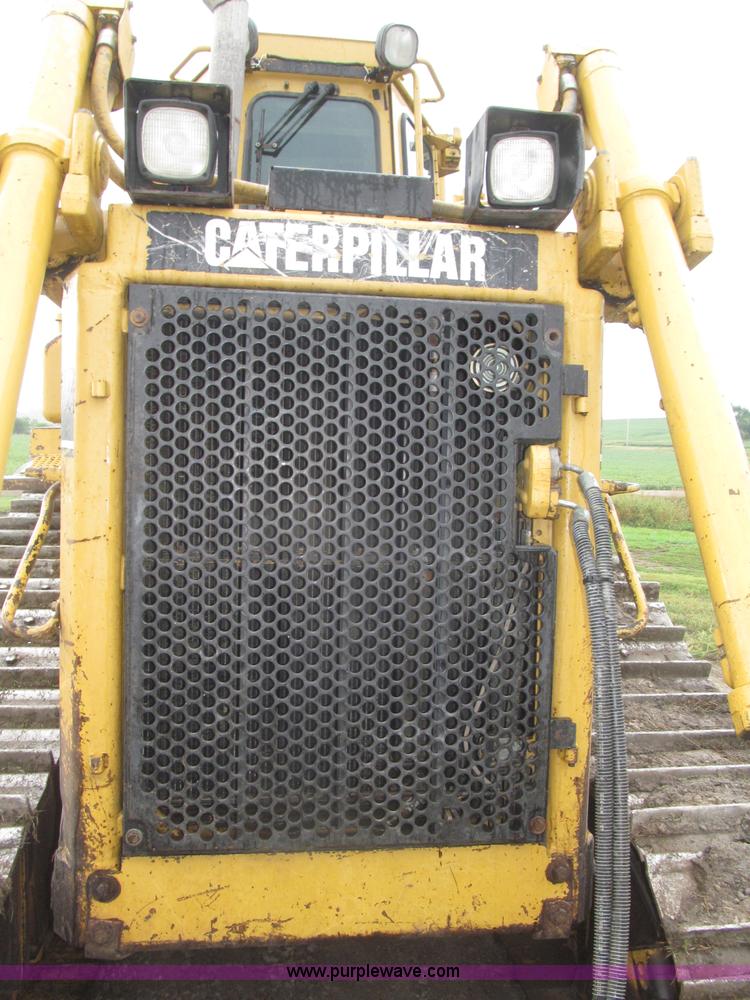 image for item F7121 1995 Caterpillar D6H LGP Series II dozer
