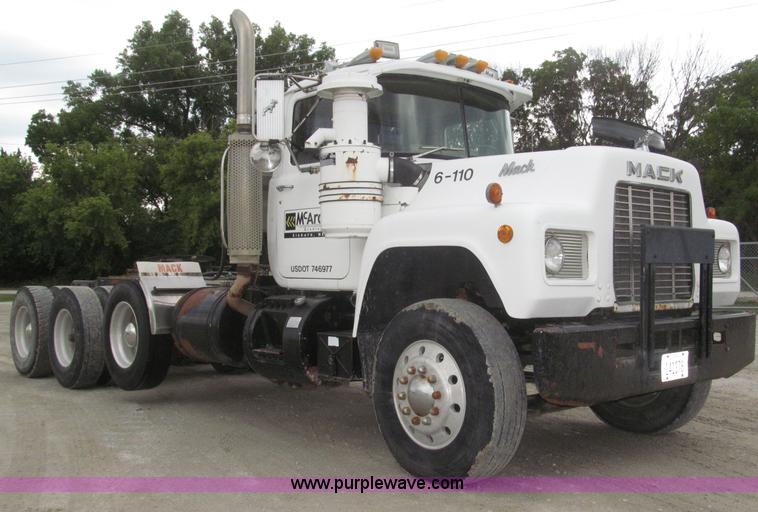 image for item F7122 1985 Mack RD688S Econodyne triple axle semi truck
