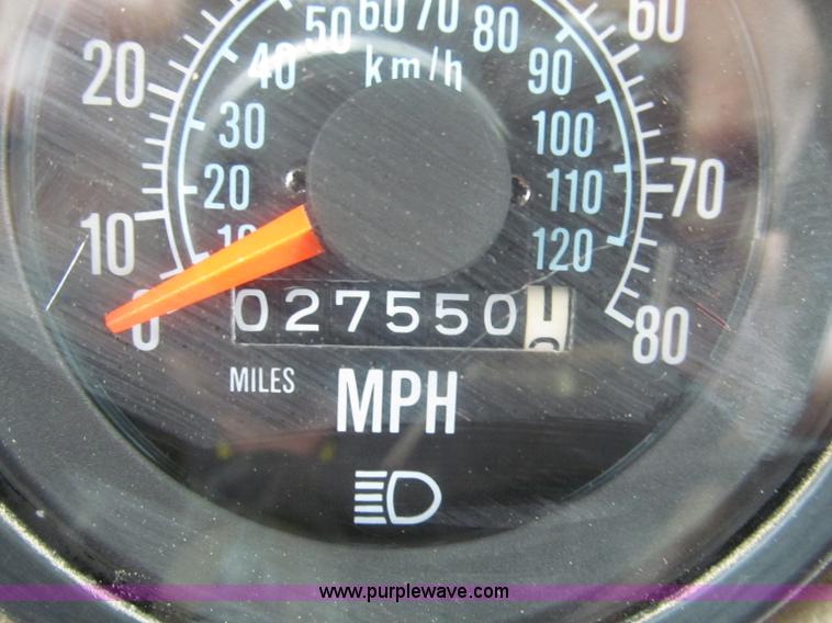 image for item F7122 1985 Mack RD688S Econodyne triple axle semi truck