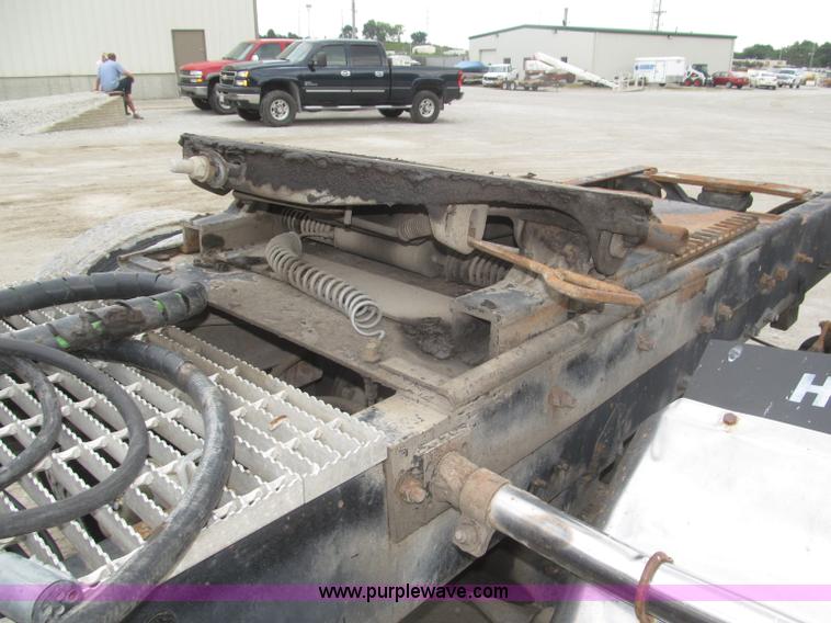 image for item F7122 1985 Mack RD688S Econodyne triple axle semi truck