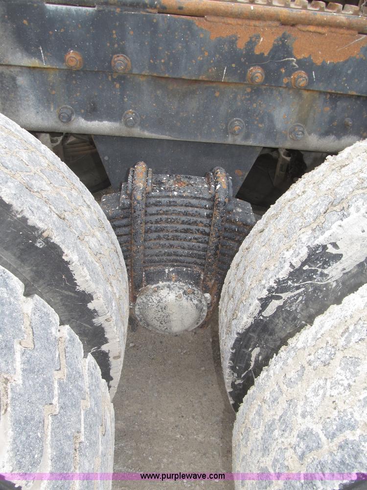 image for item F7122 1985 Mack RD688S Econodyne triple axle semi truck