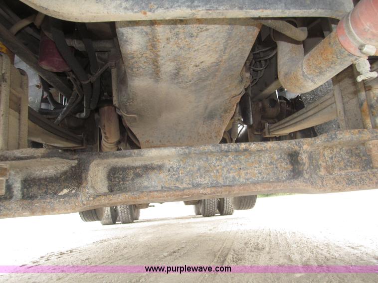 image for item F7122 1985 Mack RD688S Econodyne triple axle semi truck