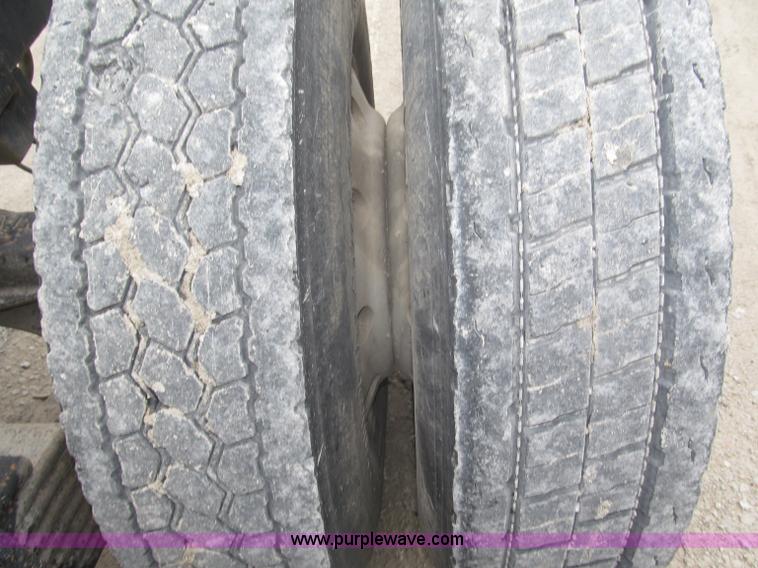 image for item F7122 1985 Mack RD688S Econodyne triple axle semi truck