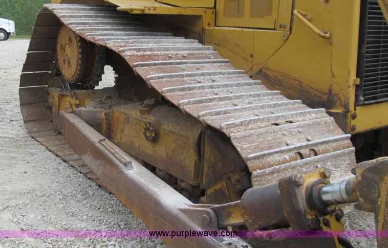 image for item G2084 2004 Caterpillar D6R DS LGP Series II dozer