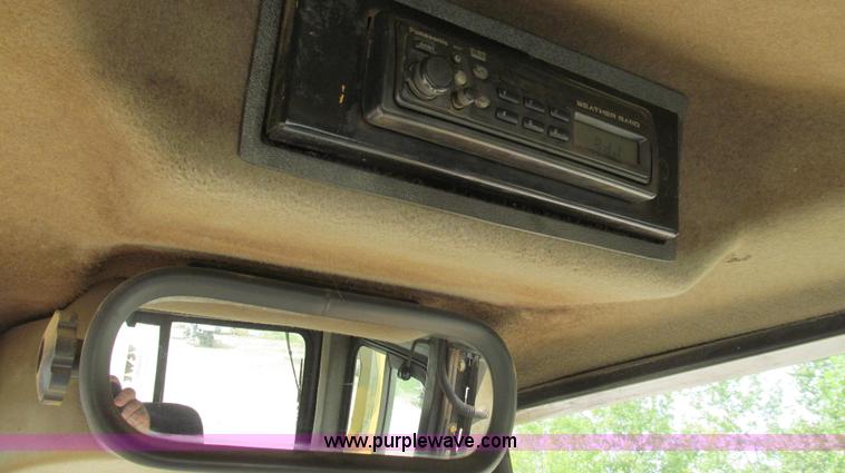 image for item G2084 2004 Caterpillar D6R DS LGP Series II dozer