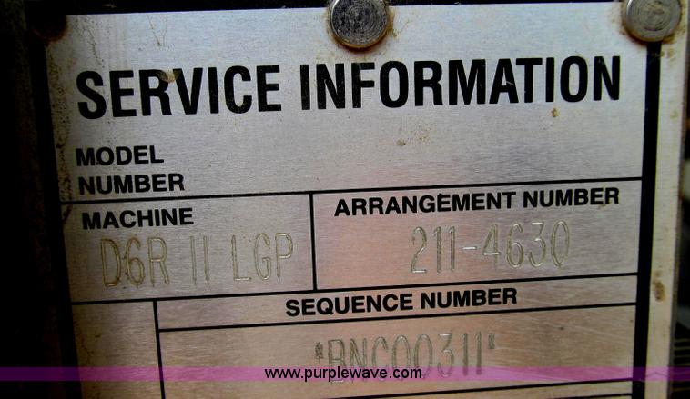 image for item G2084 2004 Caterpillar D6R DS LGP Series II dozer