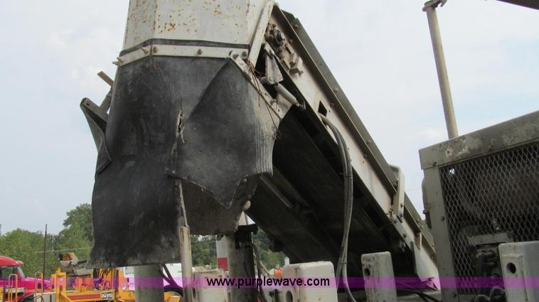 image for item G2086 1990 Power Curbers 5700 curb machine