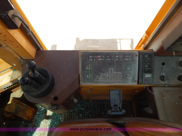 image for item G3476 1994 Case 621B wheel loader