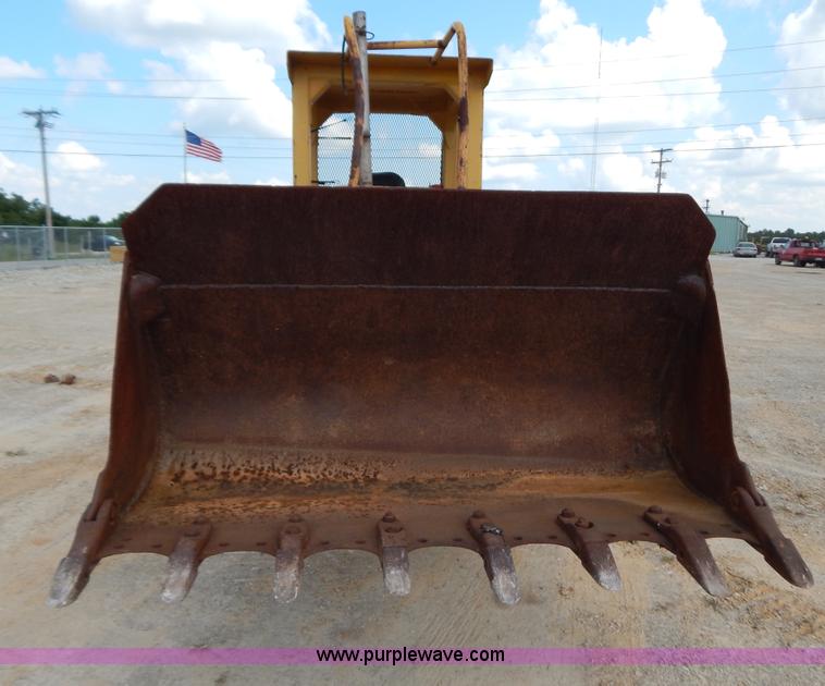 image for item G3477 1976 Caterpillar 941B track loader