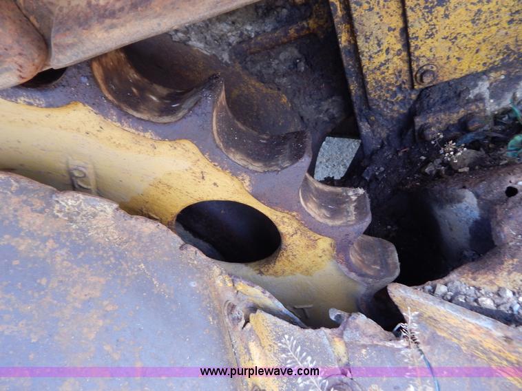 image for item G3477 1976 Caterpillar 941B track loader