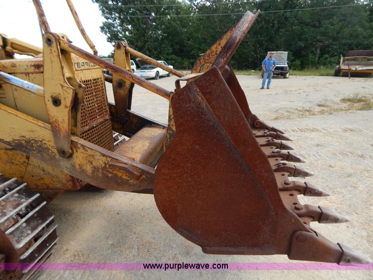 image for item G3477 1976 Caterpillar 941B track loader