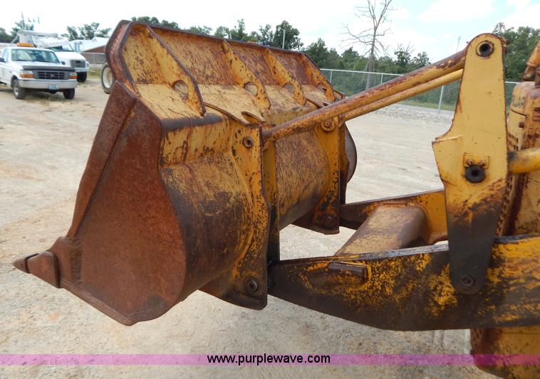 image for item G3477 1976 Caterpillar 941B track loader