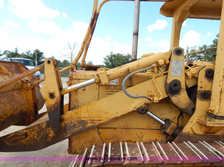 image for item G3477 1976 Caterpillar 941B track loader