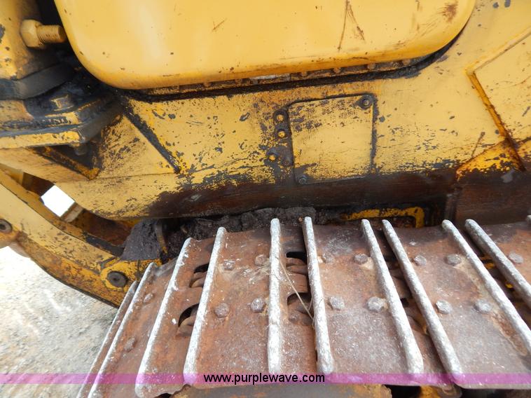 image for item G3477 1976 Caterpillar 941B track loader