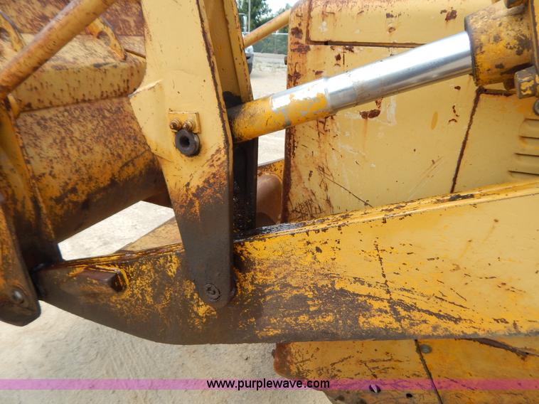 image for item G3477 1976 Caterpillar 941B track loader