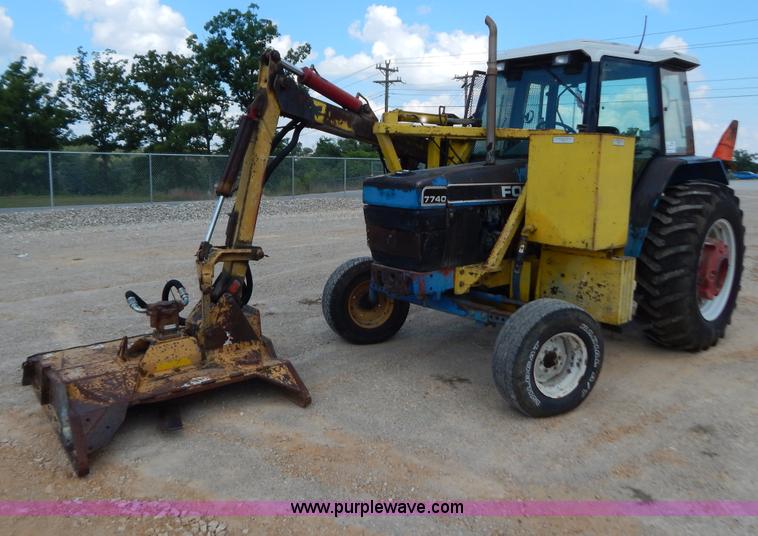 image for item G3479 1993 Ford 7740 PowerStar SL tractor