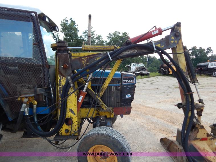 image for item G3479 1993 Ford 7740 PowerStar SL tractor