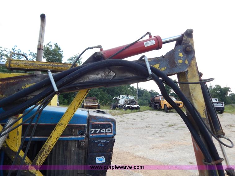 image for item G3479 1993 Ford 7740 PowerStar SL tractor