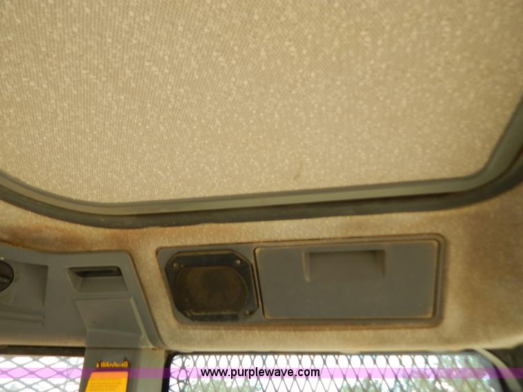 image for item G3479 1993 Ford 7740 PowerStar SL tractor