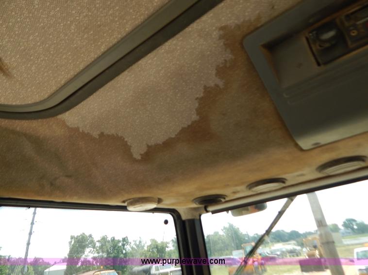 image for item G3479 1993 Ford 7740 PowerStar SL tractor