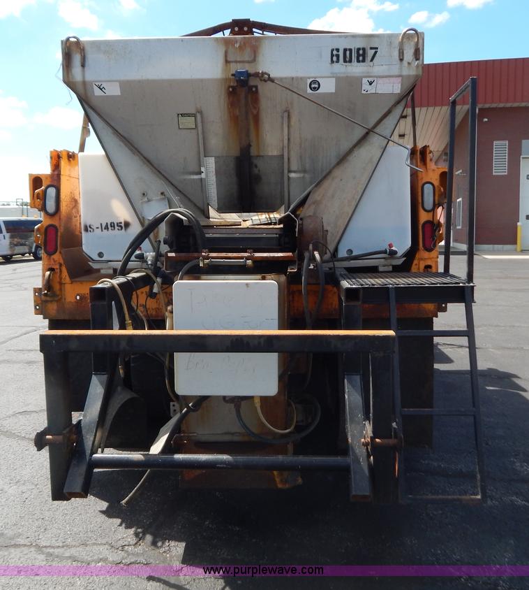 image for item G3482 2000 International 4900 dump truck