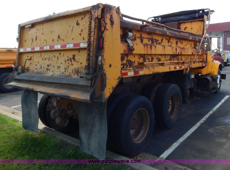 image for item G3483 1999 International 4900 tandem axle dump truck